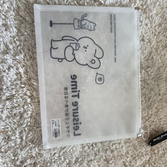 Cute Leisure Time Animal Print Zip Envelopes. Transparent. Kidcore. Fun. Easter. - Picture 4 of 10